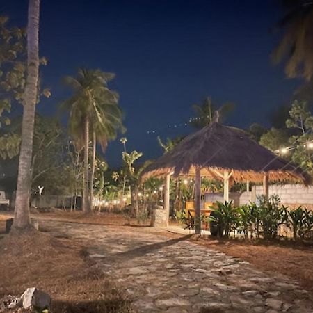 Latansa Inn كاريمونجاوا المظهر الخارجي الصورة