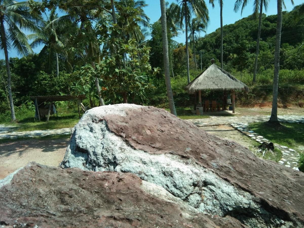 Latansa Inn كاريمونجاوا المظهر الخارجي الصورة