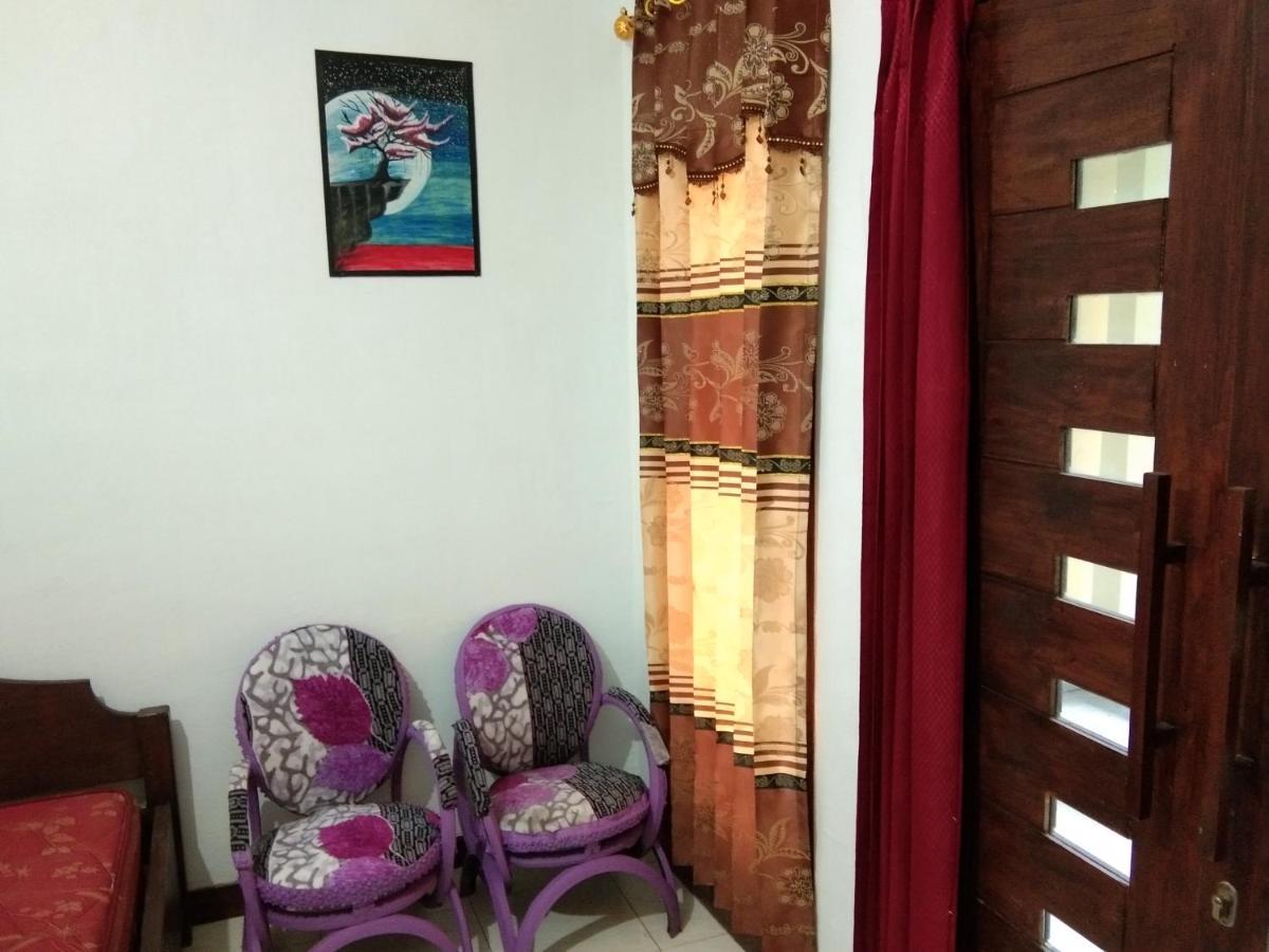 Latansa Inn كاريمونجاوا المظهر الخارجي الصورة